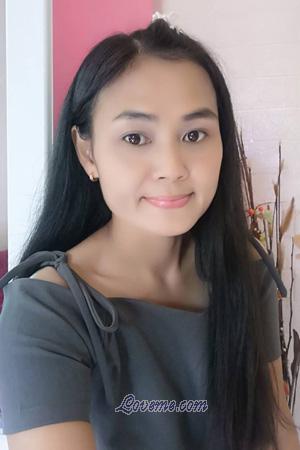 203878 - Namfon Age: 45 - Thailand