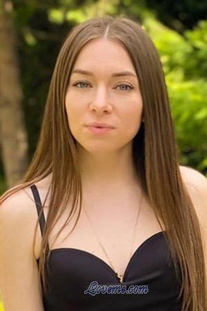 209619 - Viktoriia Age: 26 - Ukraine