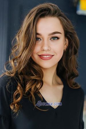 209933 - Anna Age: 19 - Ukraine