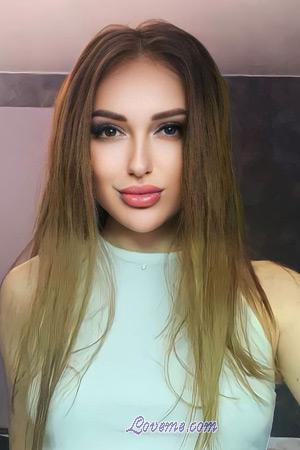 211832 - Svitlana Age: 21 - Ukraine